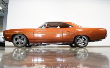 Plymouth-Road-runner-1970-Burnt-Orange-Metalli-White-21