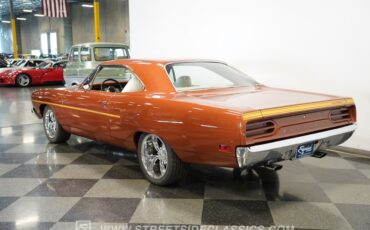 Plymouth-Road-runner-1970-Burnt-Orange-Metalli-White-24