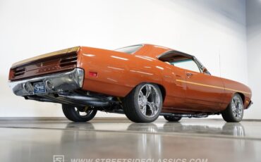 Plymouth-Road-runner-1970-Burnt-Orange-Metalli-White-26