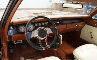 Plymouth-Road-runner-1970-Burnt-Orange-Metalli-White-41