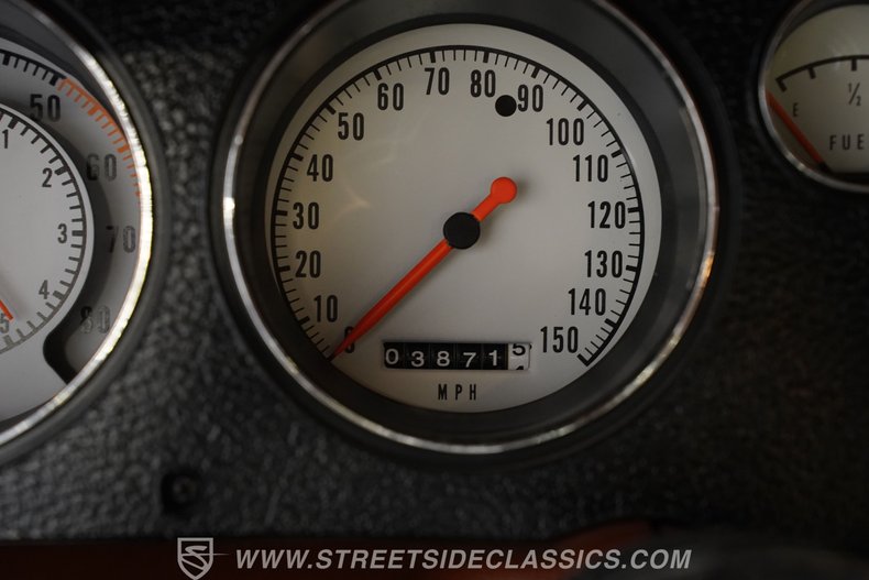 Plymouth-Road-runner-1970-Burnt-Orange-Metalli-White-45