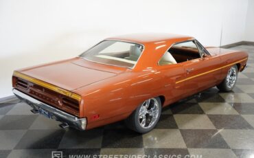 Plymouth-Road-runner-1970-Burnt-Orange-Metalli-White-6