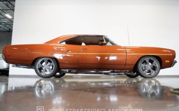Plymouth-Road-runner-1970-Burnt-Orange-Metalli-White-7