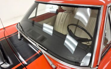 Plymouth-Road-runner-1970-TorRed-White-13