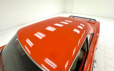 Plymouth-Road-runner-1970-TorRed-White-14