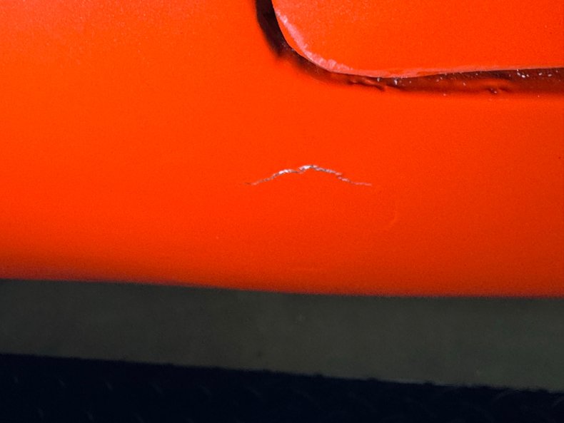 Plymouth-Road-runner-1970-TorRed-White-20