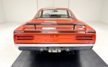 Plymouth-Road-runner-1970-TorRed-White-3