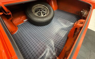 Plymouth-Road-runner-1970-TorRed-White-31