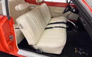 Plymouth-Road-runner-1970-TorRed-White-38