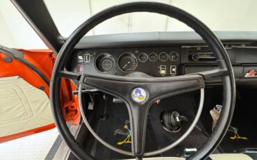 Plymouth-Road-runner-1970-TorRed-White-41