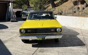 Plymouth-Scamp-1971-Canary-Yellow-Black-6