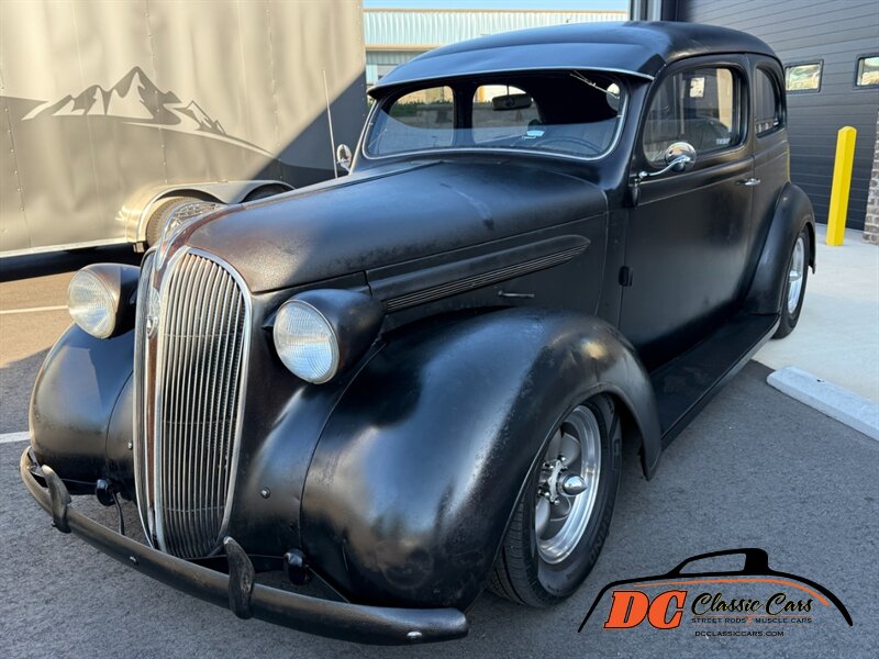Plymouth-Sedan-1936-Black-Black-1