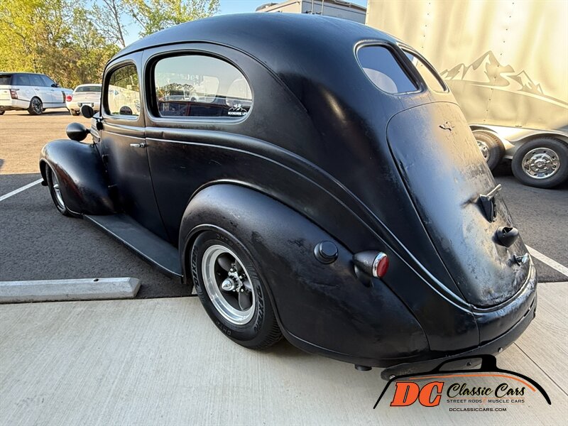 Plymouth-Sedan-1936-Black-Black-10