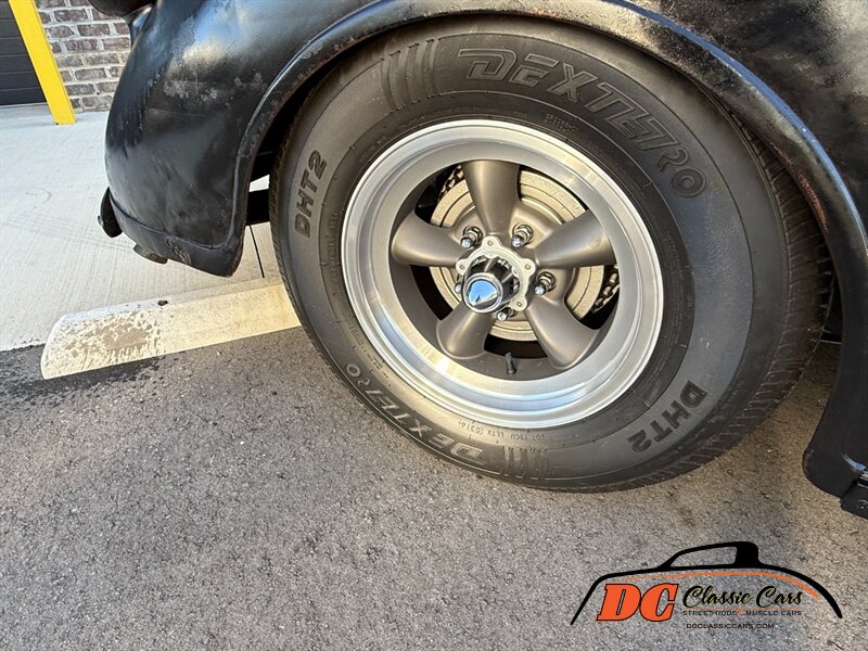 Plymouth-Sedan-1936-Black-Black-14