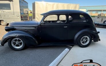 Plymouth-Sedan-1936-Black-Black-2