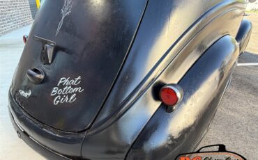 Plymouth-Sedan-1936-Black-Black-23