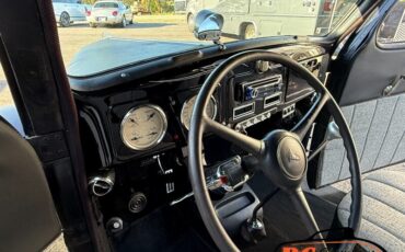 Plymouth-Sedan-1936-Black-Black-26