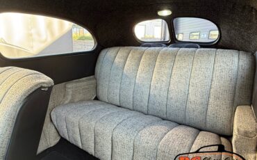 Plymouth-Sedan-1936-Black-Black-27