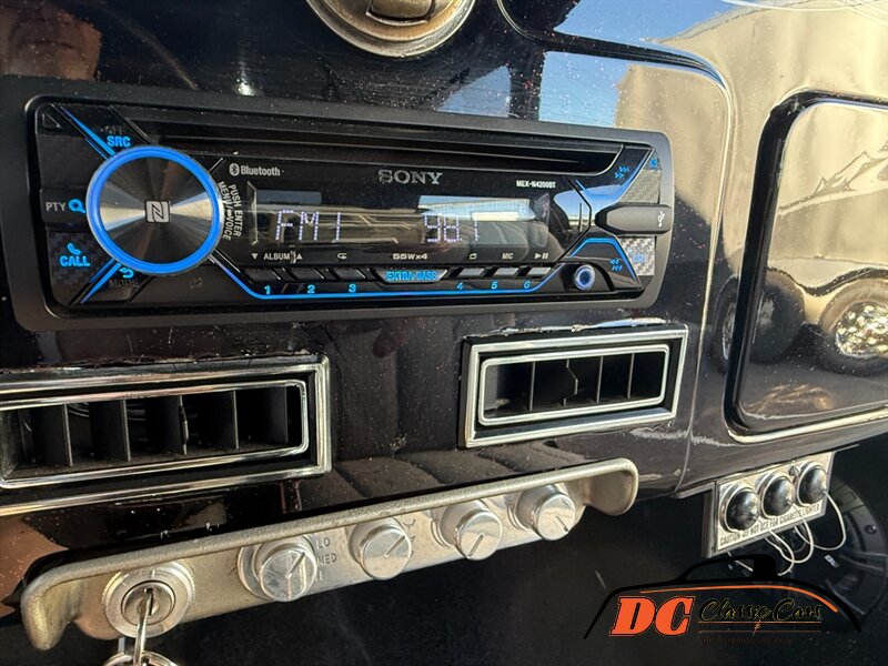 Plymouth-Sedan-1936-Black-Black-3