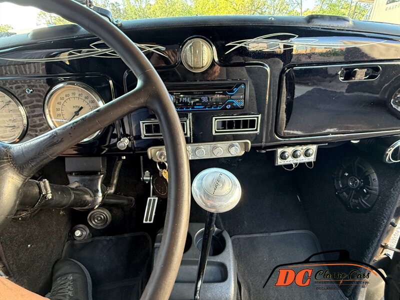Plymouth-Sedan-1936-Black-Black-30