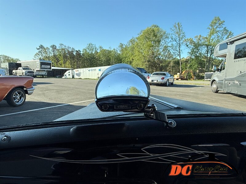 Plymouth-Sedan-1936-Black-Black-32