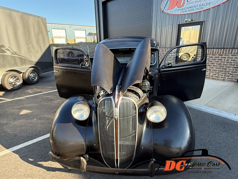 Plymouth-Sedan-1936-Black-Black-39