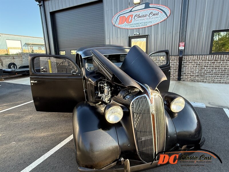Plymouth-Sedan-1936-Black-Black-40
