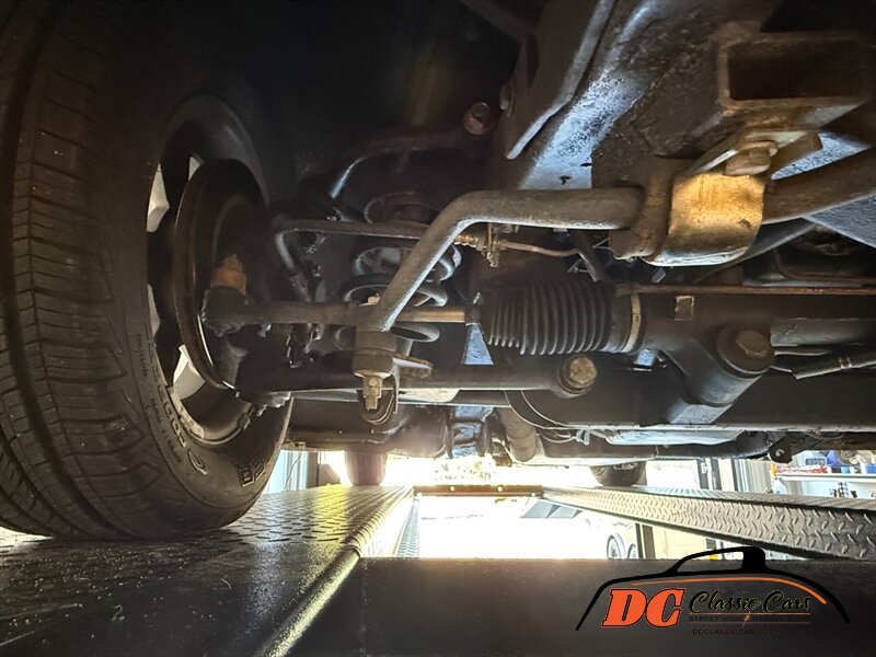 Plymouth-Sedan-1936-Black-Black-42