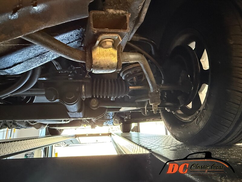 Plymouth-Sedan-1936-Black-Black-43