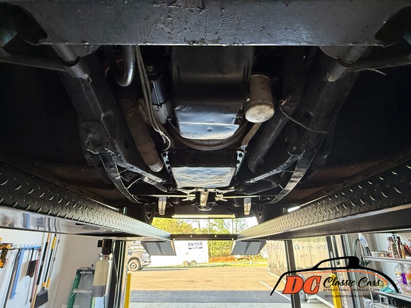 Plymouth-Sedan-1936-Black-Black-45