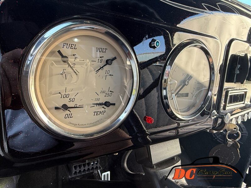 Plymouth-Sedan-1936-Black-Black-8