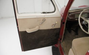 Plymouth-Special-deluxe-1941-Red-Beige-22