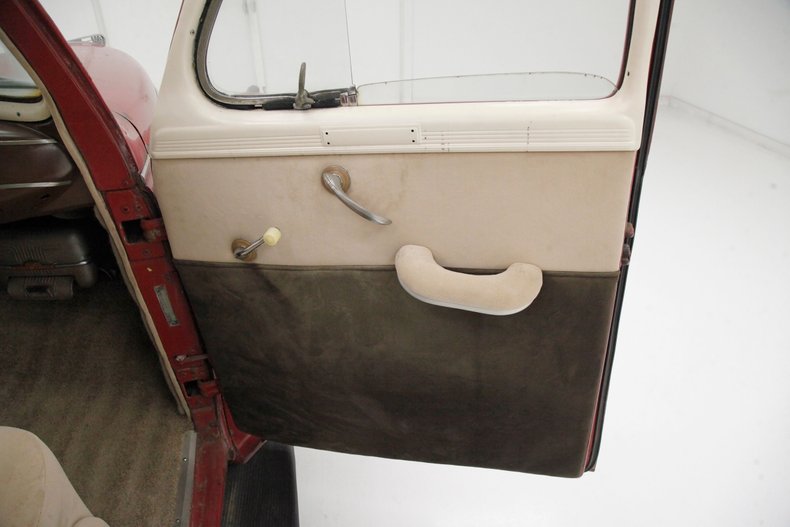 Plymouth-Special-deluxe-1941-Red-Beige-23