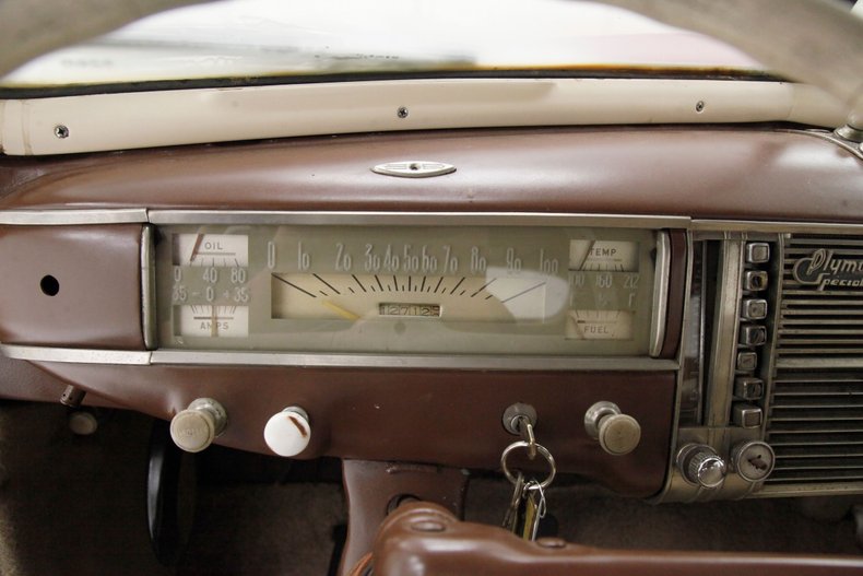 Plymouth-Special-deluxe-1941-Red-Beige-27