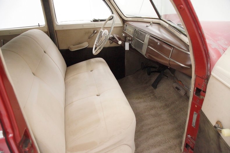 Plymouth-Special-deluxe-1941-Red-Beige-31