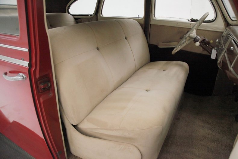 Plymouth-Special-deluxe-1941-Red-Beige-32