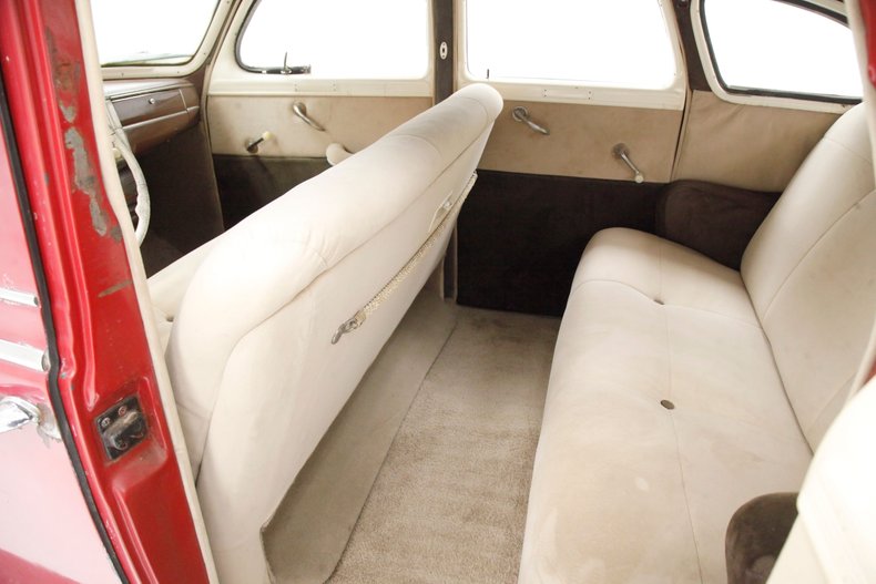 Plymouth-Special-deluxe-1941-Red-Beige-38