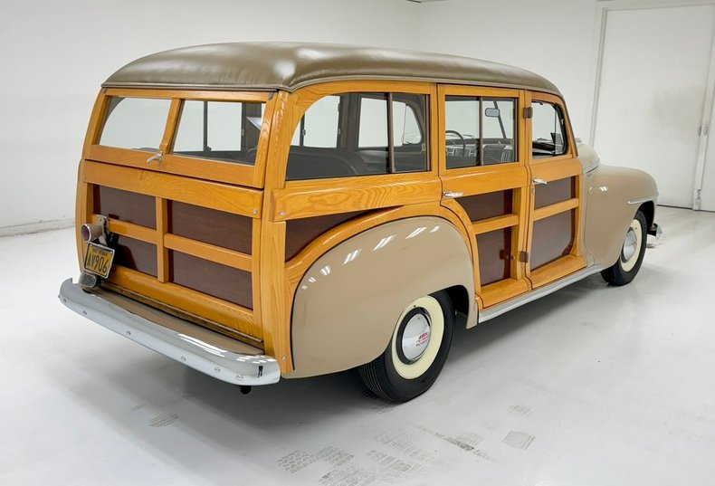 Plymouth-Special-deluxe-1947-Battalion-Beige-Saddle-1