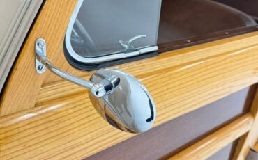 Plymouth-Special-deluxe-1947-Battalion-Beige-Saddle-16