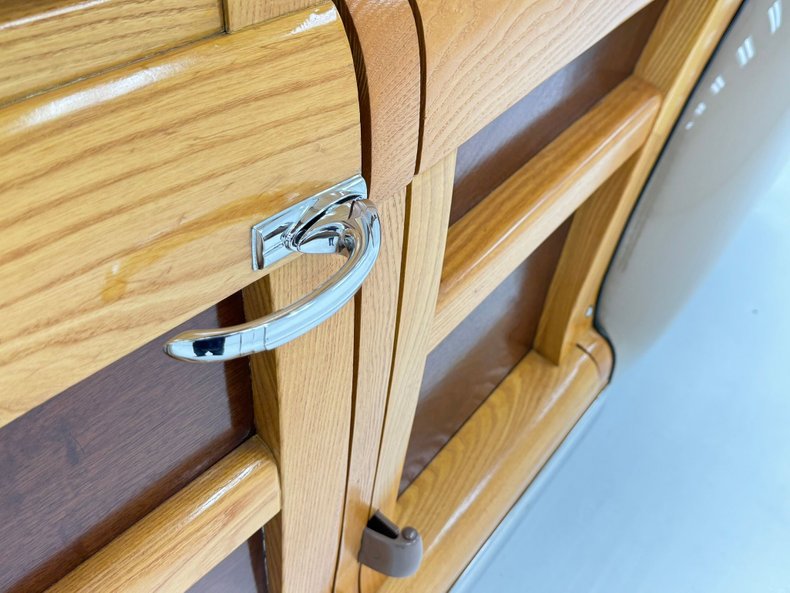 Plymouth-Special-deluxe-1947-Battalion-Beige-Saddle-17