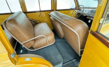 Plymouth-Special-deluxe-1947-Battalion-Beige-Saddle-30