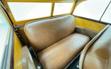 Plymouth-Special-deluxe-1947-Battalion-Beige-Saddle-31