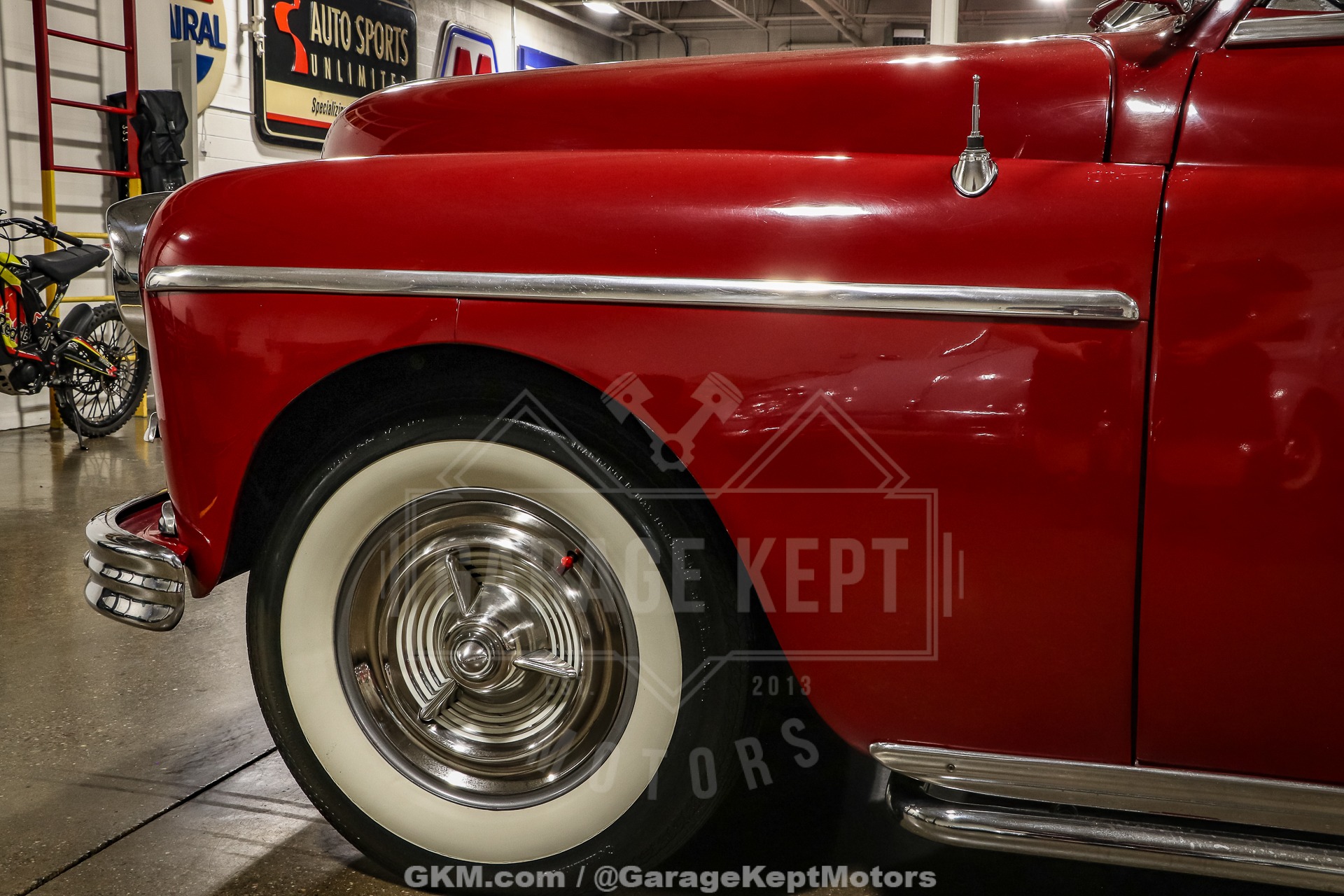 Plymouth-Super-deluxe-1949-BurgundyMaroon-Red-46