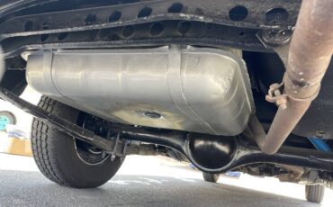 Plymouth-deluxe-special-1949-black-10