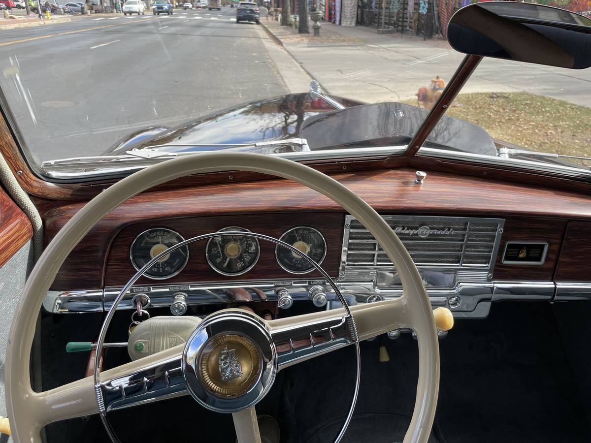 Plymouth-deluxe-special-1949-black-12