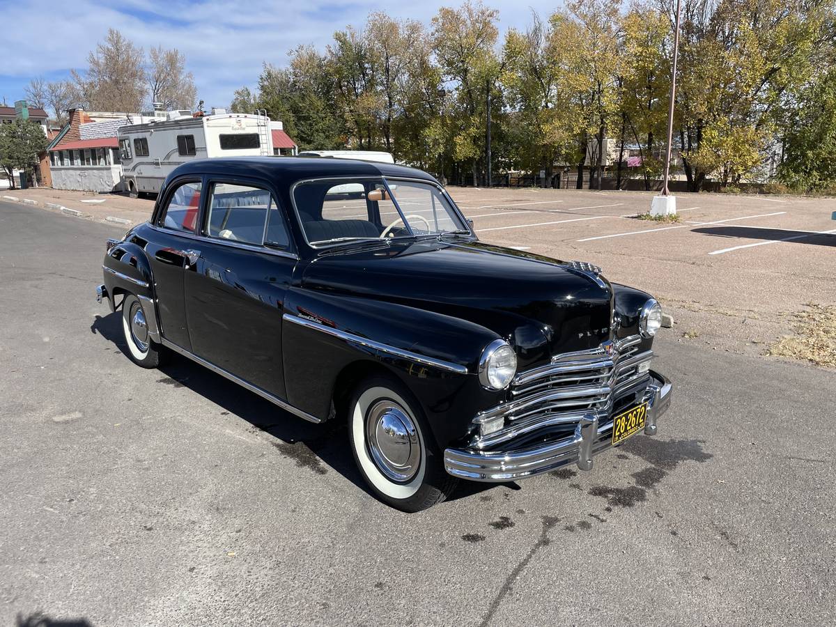 Plymouth-deluxe-special-1949-black-14