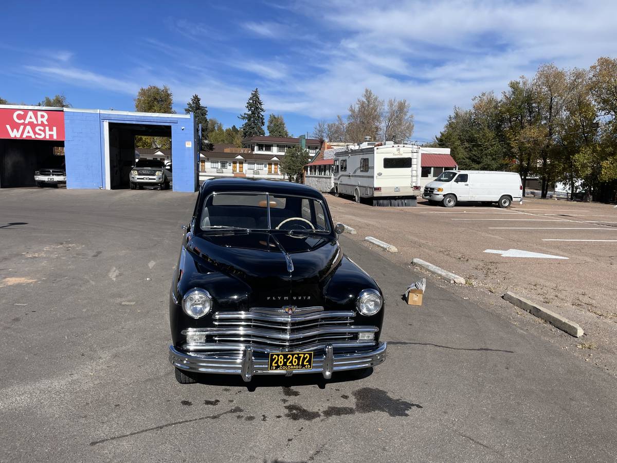 Plymouth-deluxe-special-1949-black-2