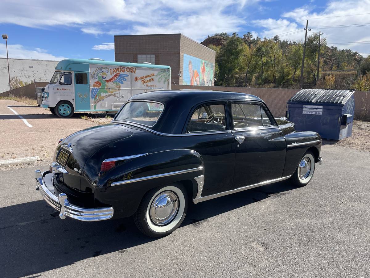 Plymouth-deluxe-special-1949-black-5