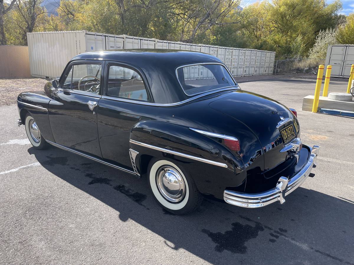 Plymouth-deluxe-special-1949-black-6