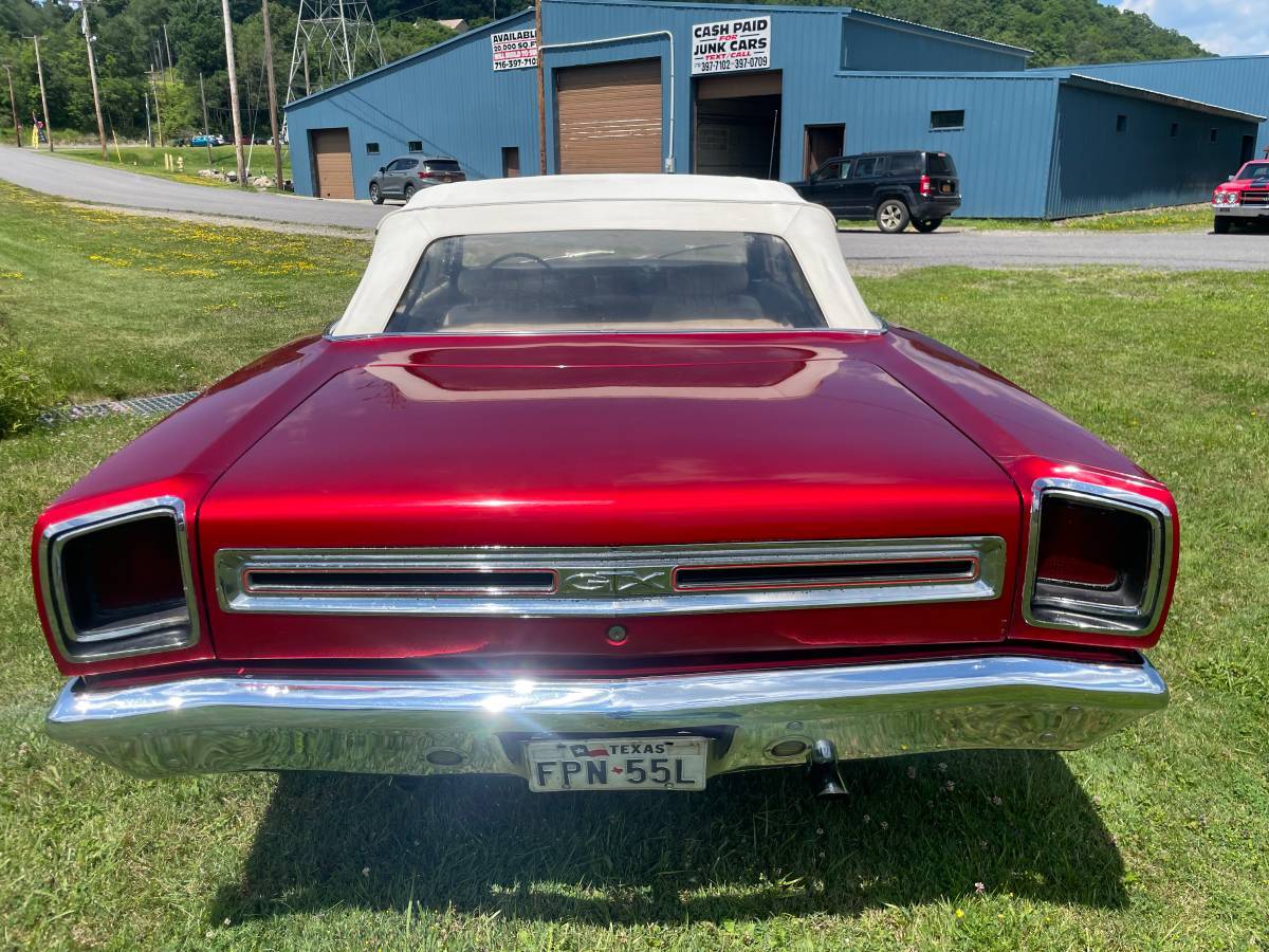 Plymouth-gtx-440-conv-1969-red-16